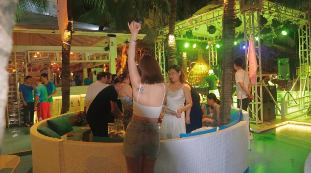 海南15.png
